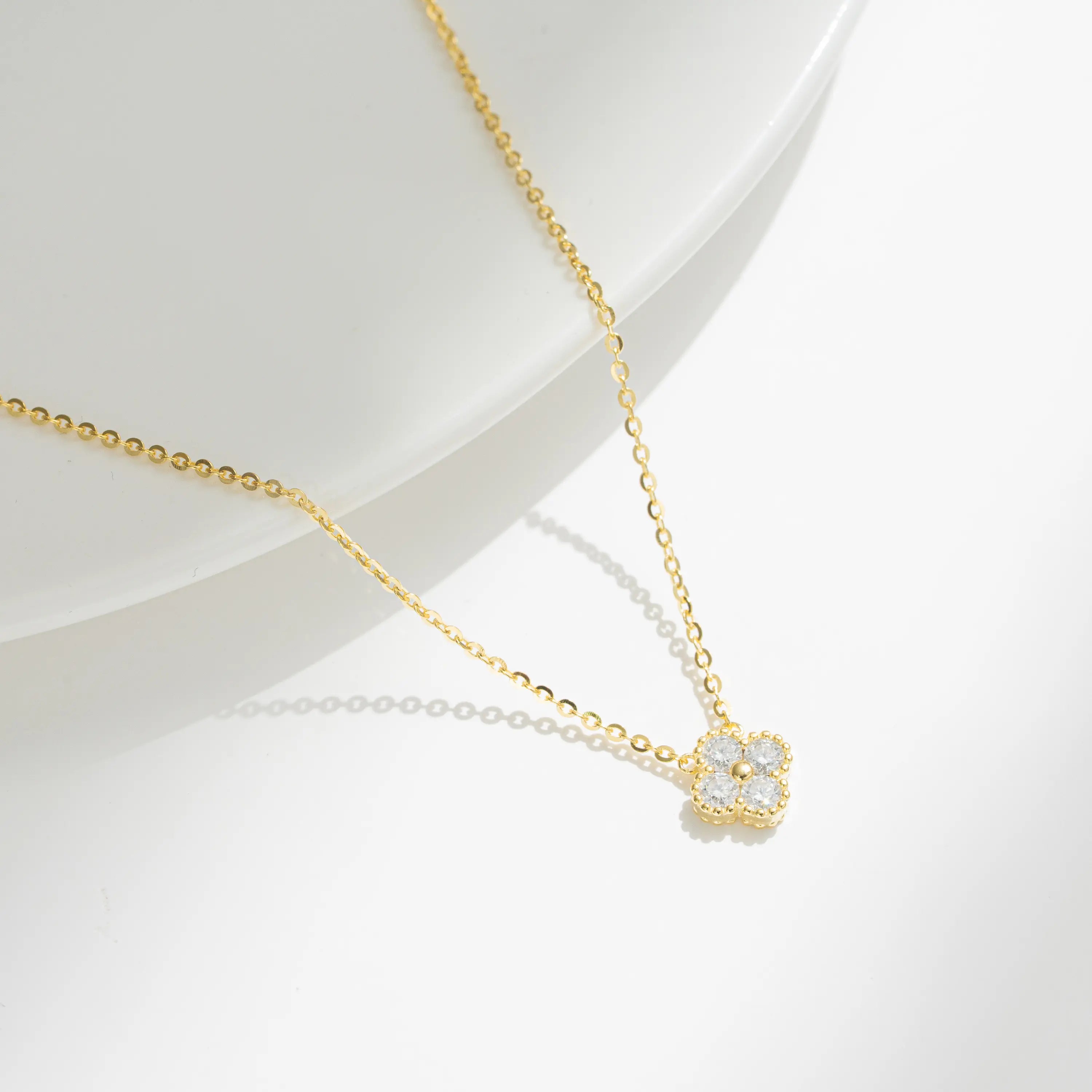 Lucky Clover Necklace with D Color Moissanite