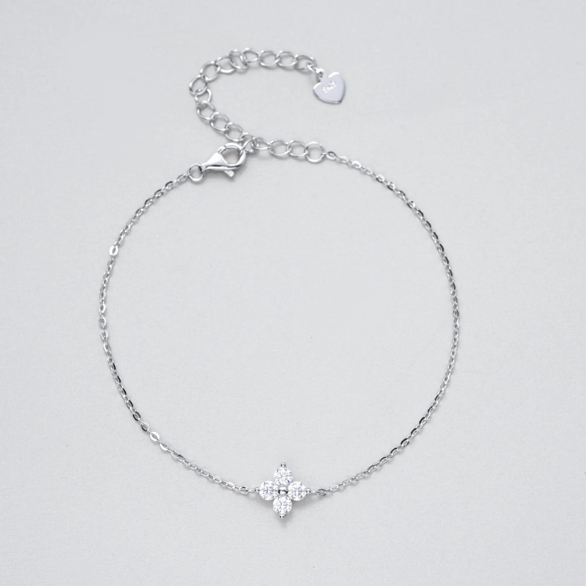 Lucky Clover Bracelet with D Color Moissanite